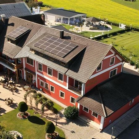 Landhotel Grabinger Швандорф Экстерьер фото